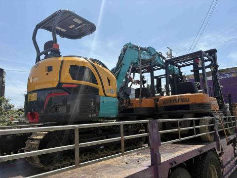 象盈建材工程行 - 怪手買賣