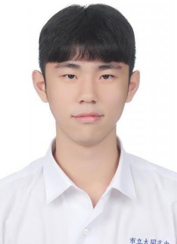 提供英文檢定中級服務的專家曹睿恩