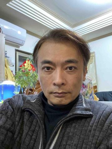 提供衝浪板貨運服務的專家陳維德