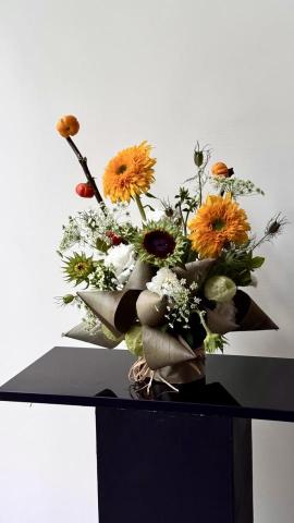亞居拉傢飾花藝設計工作室 - 節慶花禮設計