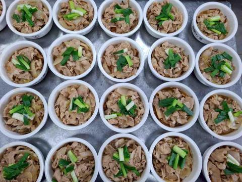 耿鈺婷 - 洋蔥肉片