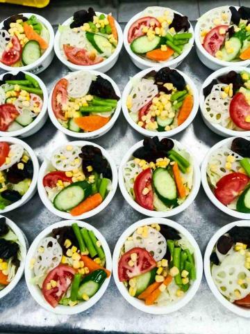 耿鈺婷 - 生菜沙拉