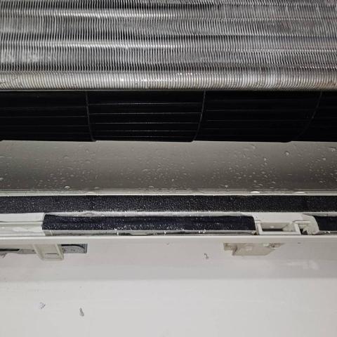 酷潔冷氣清洗 - 冷氣風鼓洗前(一般掛洗)