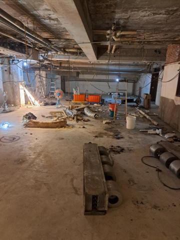 卓文勝 - 更換冰水機