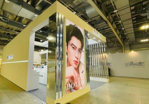 連網廣告 - 眼鏡展裝潢