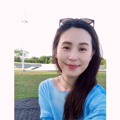 提供手寫板比較服務的專家Penny 黃