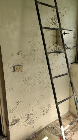 小白 - 一開始的牆壁