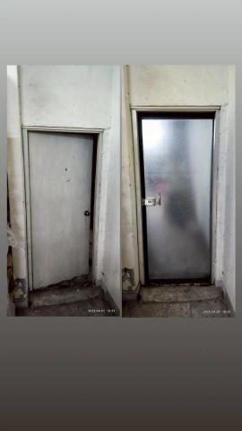 金剛師傅 - 新莊店家倉庫門汰換