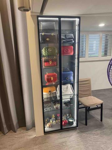 興隆室內裝修 - 木作櫃結合鐵件門扇 展示櫃