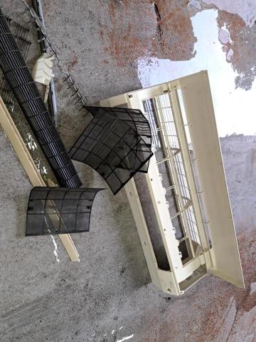 卓文勝 - 壁掛拆洗