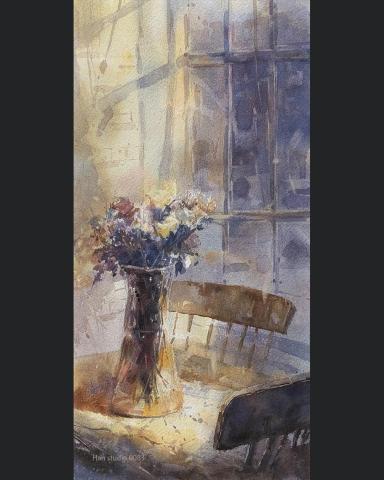 Han studio  邱柏翰 - 你是否曾經想畫一幅「光灑進來的感覺」?
卻發現畫完只是形狀拼貼，沒有空氣感與光影？

這堂課帶你從簡單的構圖切入，學會：

如何安排自然光的進入方向
怎麼用顏色傳遞不同時段的氛圍（清晨 vs 傍晚）
花卉、玻璃、水面的主觀色彩表現方法

無論你是剛開始學水彩，還是想讓畫面更有情境感，這都是一個適合的起點。
歡迎私訊洽詢預約水彩課!