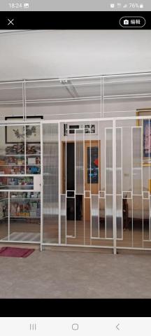 宏博金屬 - 造型鐵件崁玻璃&times;拉門