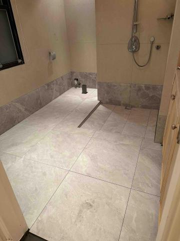 云逸企業社 - 浴室 修改 打除 清運 防水 磁磚貼回