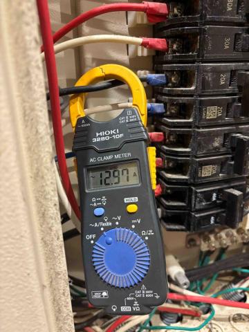 黃承鈞 - 電線檢測 黃承鈞 - 電線檢測