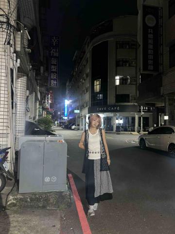 提供遛狗绳服務的專家Chen YungWen