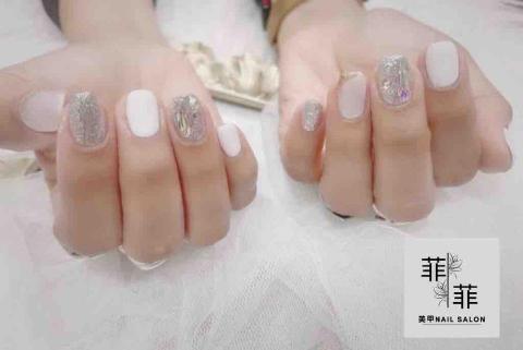 菲菲美甲 - 簡單耐看-微貼鑽