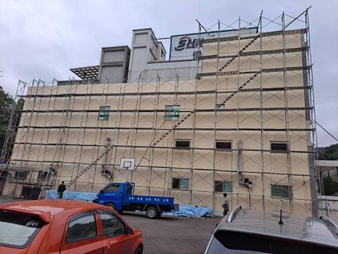 宏博金屬 - 外牆施工包覆 金屬板