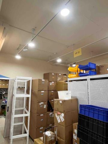 家麒（水電） - 軌道燈安裝配電