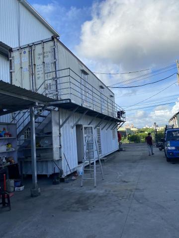 遠鋐工程行 - 一個鐵皮屋頂跟攔干製作