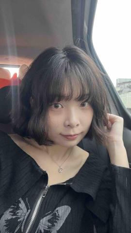 提供淡水修包包拉鍊服務的專家陳奕蓁Melody