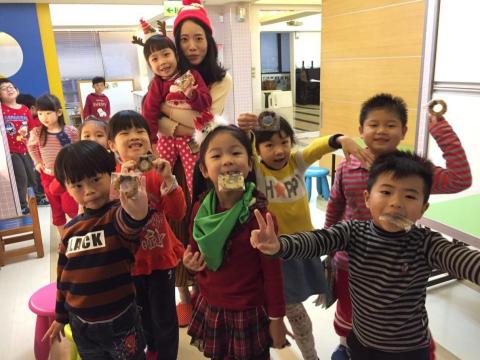 toothy - 與幼兒園才藝班的學生合照