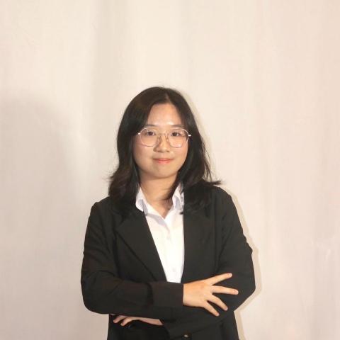 Elvina Limanry (林意甜) Elvina Limanry (林意甜)