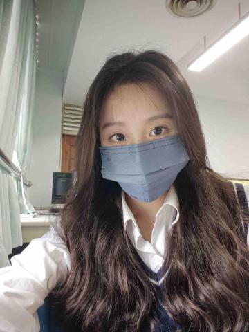 提供印章刷服務的專家洪翊慈