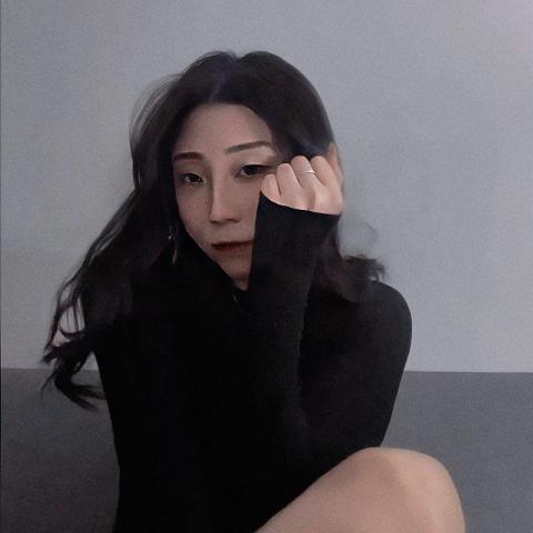 提供客服服務的專家Annie