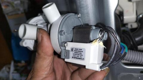 新技家電維修中心 - 中國掏寶,拼多多網購洗碗機,洗衣機等排水故障,頻率問題,專業改裝適用台灣60Hz 的排水泵。 新技家電維修中心 - 中國掏寶,拼多多網購洗碗機,洗衣機等排水故障,頻率問題,專業改裝適用台灣60Hz 的排水泵。