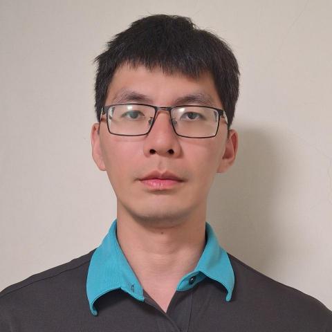 提供冷暖氣日立服務的專家陳侑楠