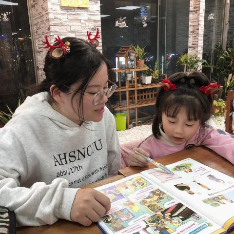 恬昕 - 小二英文陪讀