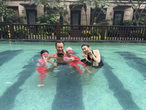 水上安全救生游泳移動教練 施紹雄 麥克叔叔 -  水上安全救生游泳移動教練 施紹雄 麥克叔叔 -