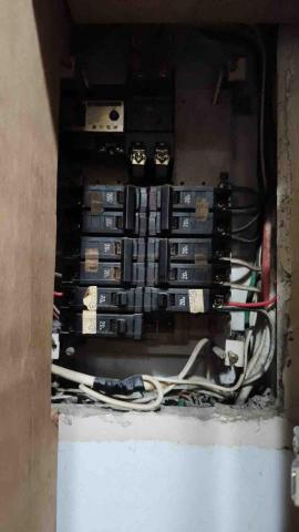 方楷喻 - 更換前