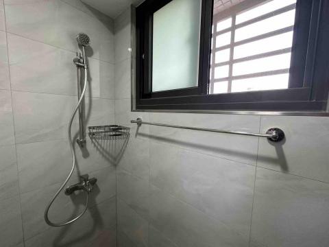 明正水電 - 淋浴龍頭及支架等衛浴設備安裝