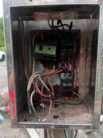 尚賀水電工程 - 更換跳電匝