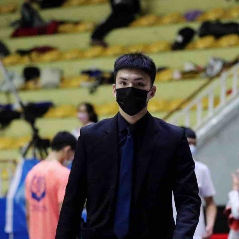 提供刮痧刀服務的專家葉文良