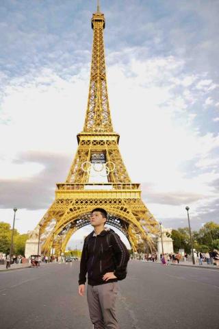 林聖哲 - 跑去巴黎玩～