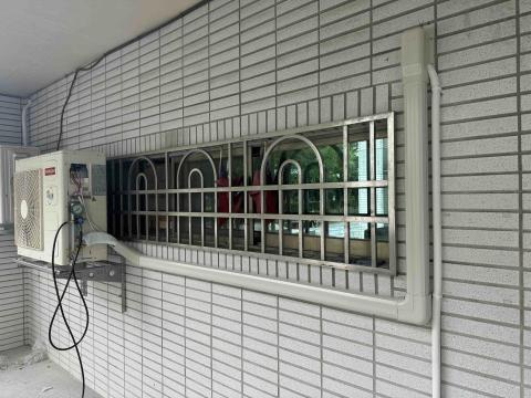 鴻睿水電空調工程行 - 修飾管槽施作美化銅管外露
