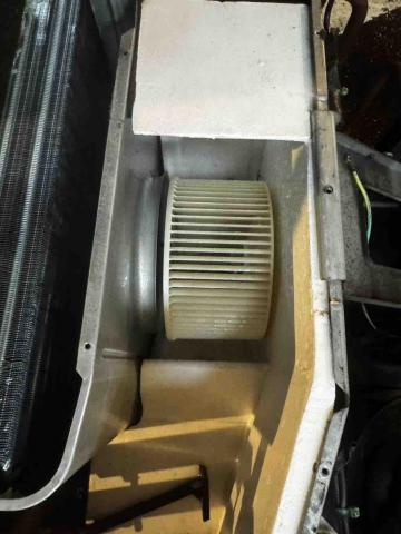 WH電器專家（冷氣保養、3c相關） - 6/23窗型（洗後）