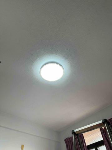鴻睿水電空調工程行 - 房間燈光亮度不足，更換LED吸頂燈