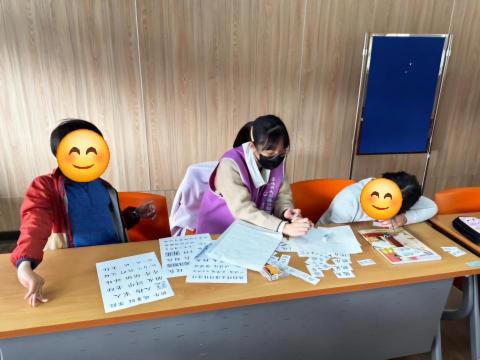 蔡宜珊 - 擔任國小國文課輔志工