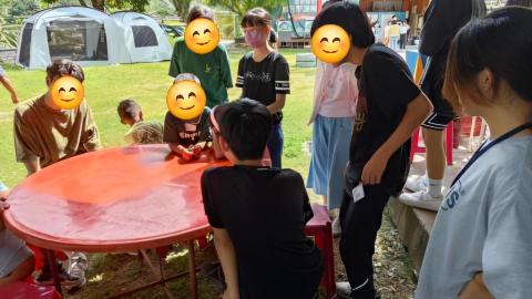 蔡宜珊 - 台東金峰部落嘉蘭教會志工（兒童闖關遊戲）