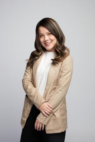 中英文主持人｜潘穎穎Vivian - 