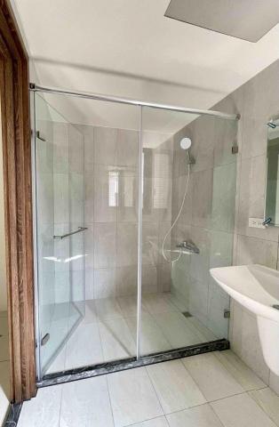 澄銨玻璃 - 淋浴拉門 乾濕分離 內開