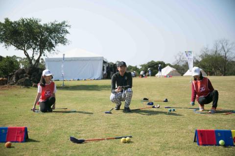 專業高爾夫教練Henry - 冬令營課程