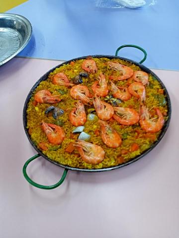 王昭芳 - paella de marisco