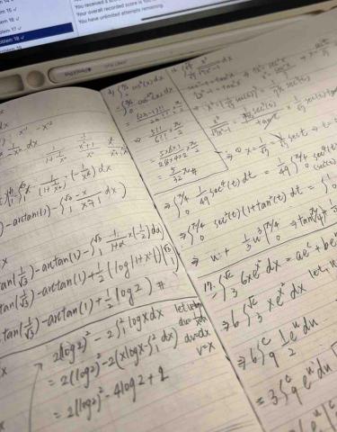 Janet Kuo - 大學微積分