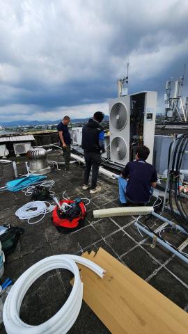 沈先生 - 中央廣播電臺氣冷廂型機汰換