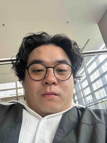 提供行政保全ptt服務的專家Sakuma Takahiro