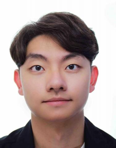 提供108五標服務的專家鍾昀佑